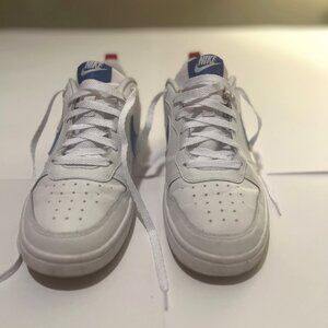 NIKE COURT LOW TOPS. GREAT FOR SUMMER